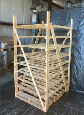 Liner-Tray Rack — front view